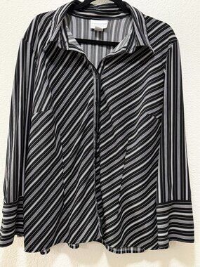 Worthington Woman black and white striped button down blouse, v-neck, collar, 2X